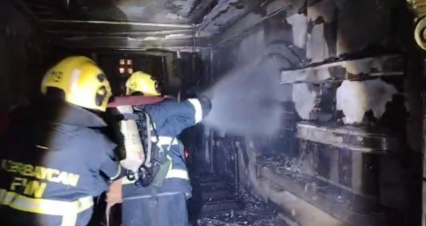 Bakıda çoxmərtəbəli yaşayış binasında yanğın baş verib, sakinlər təxliyə edilib