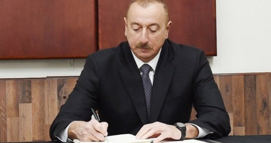 Алиев утвердил договор о союзнических отношениях с Кыргызстаном