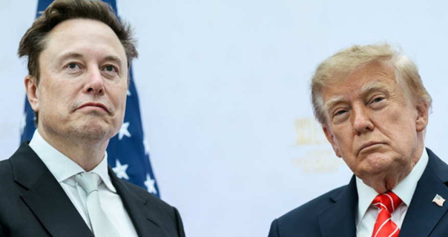 Трамп позвонил Маску и попросил снять ограничения Starlink для Украины