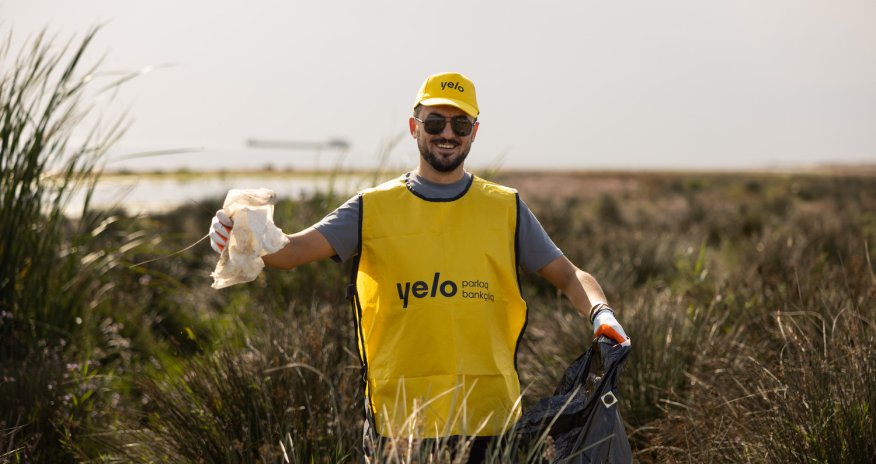 Yelo Bank провёл экологическую акцию по очистке побережья в Говсане

