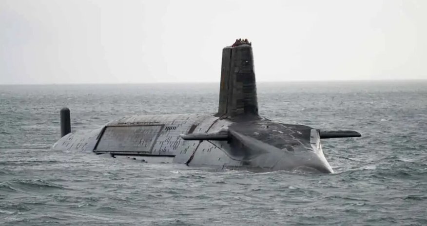 Times: Три британских атомных подлодки Vanguard вышли в море