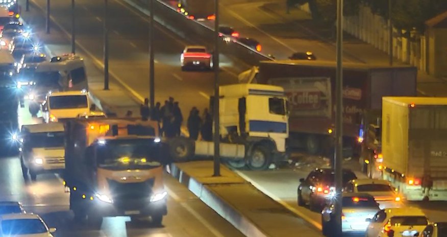 Ziya Bünyadov prospektində qəza səbəbindən yaranan məhdudiyyət aradan qaldırılıb - yenilənib