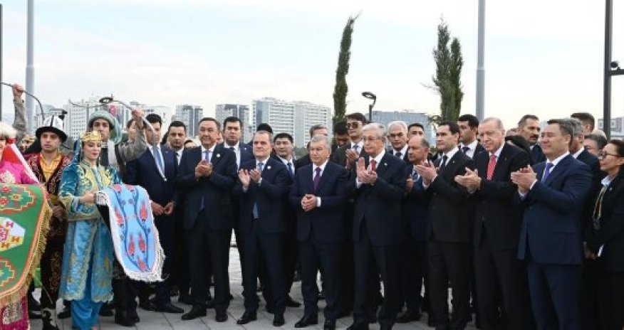 Ceyhun Bayramov Türk Dövlətləri Sivilizasiya Parkının açılışında iştirak edib