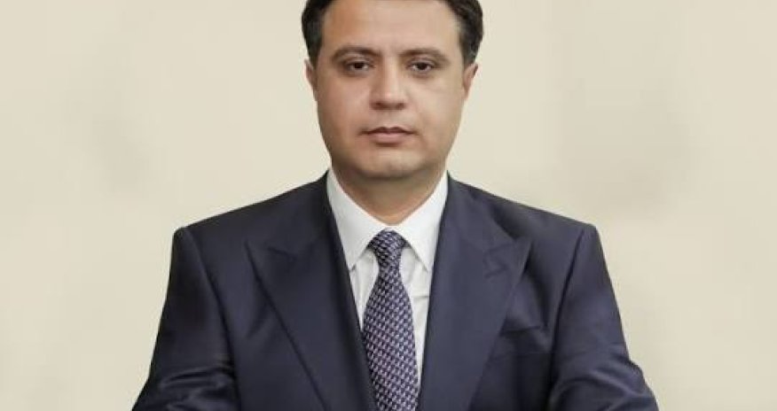 Maliyyə nazirinə yeni müavin təyin olunub